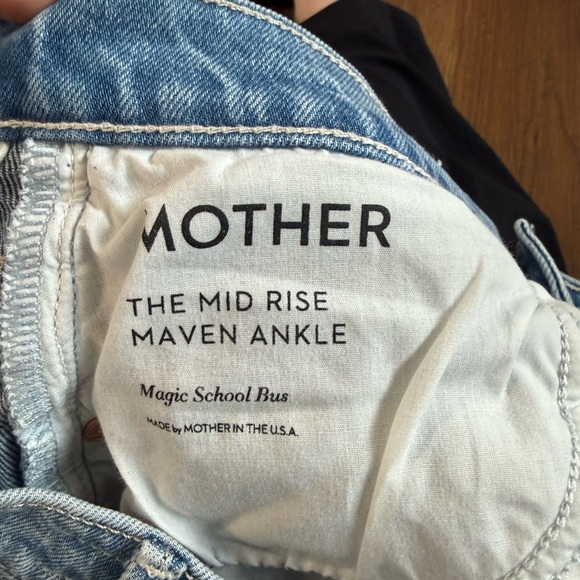 MOTHER Jeans - Picture 3 of 4